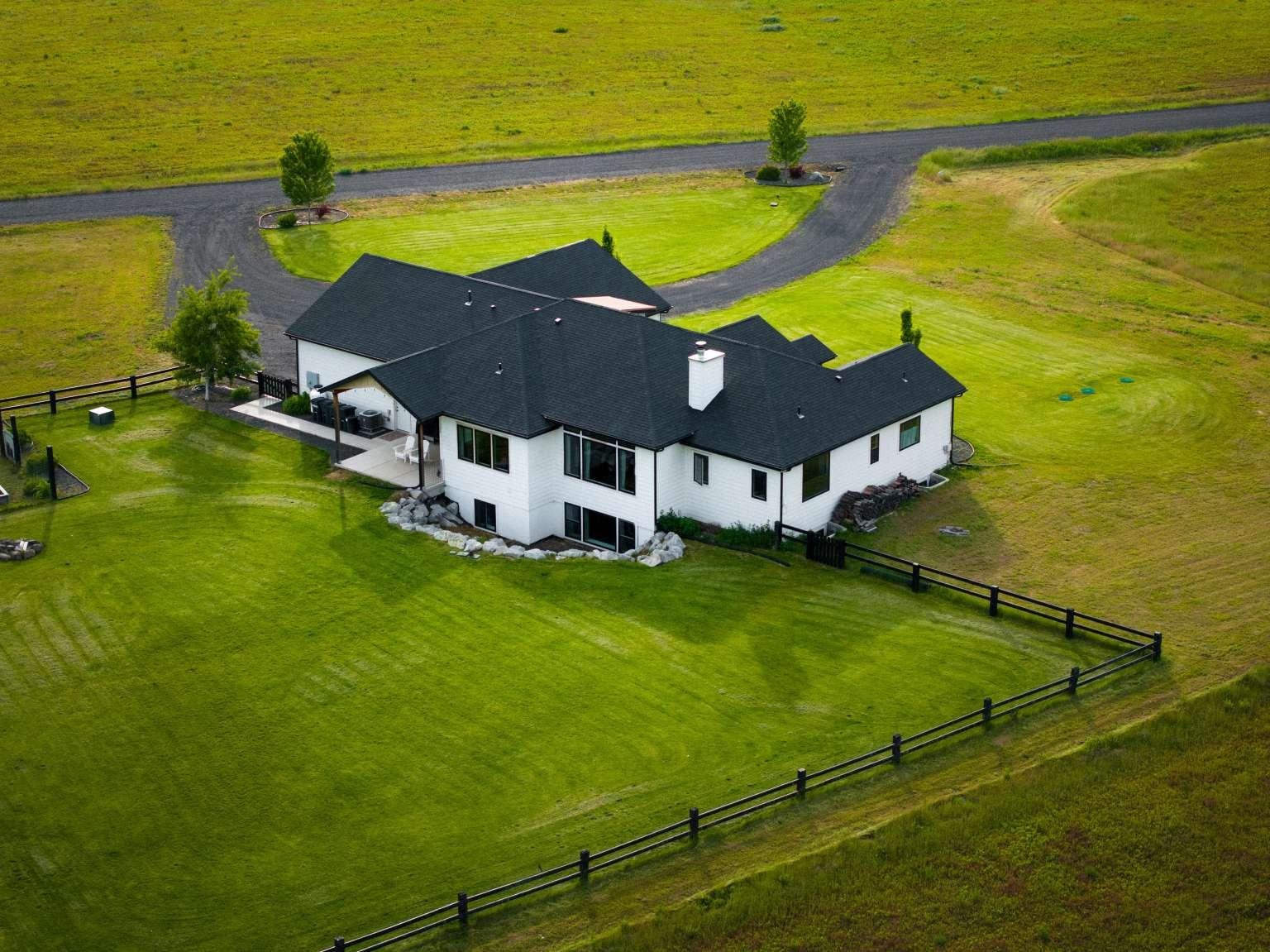 22110 North Creekside Lane Colbert, WA 99005 - Photo 10 of 50