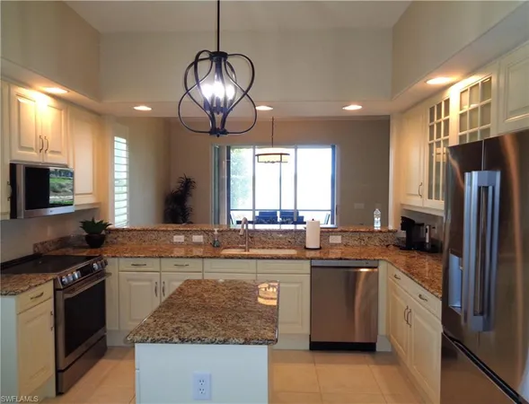$7,900 | 734 Regency Reserve Circle, Unit 2701, Naples, FL 34119