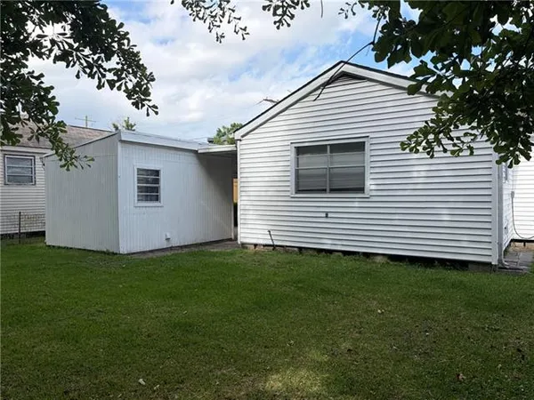 $1,800 | 804 Canton Street, Jefferson, LA 70121