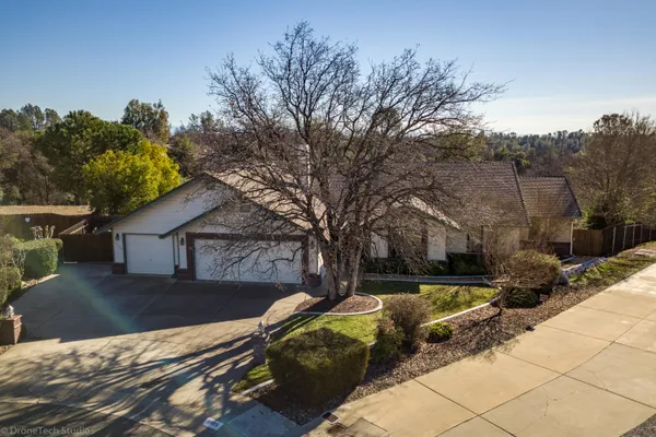 $539,000 | 4689 Oak Glen Drive, Redding, CA 96001