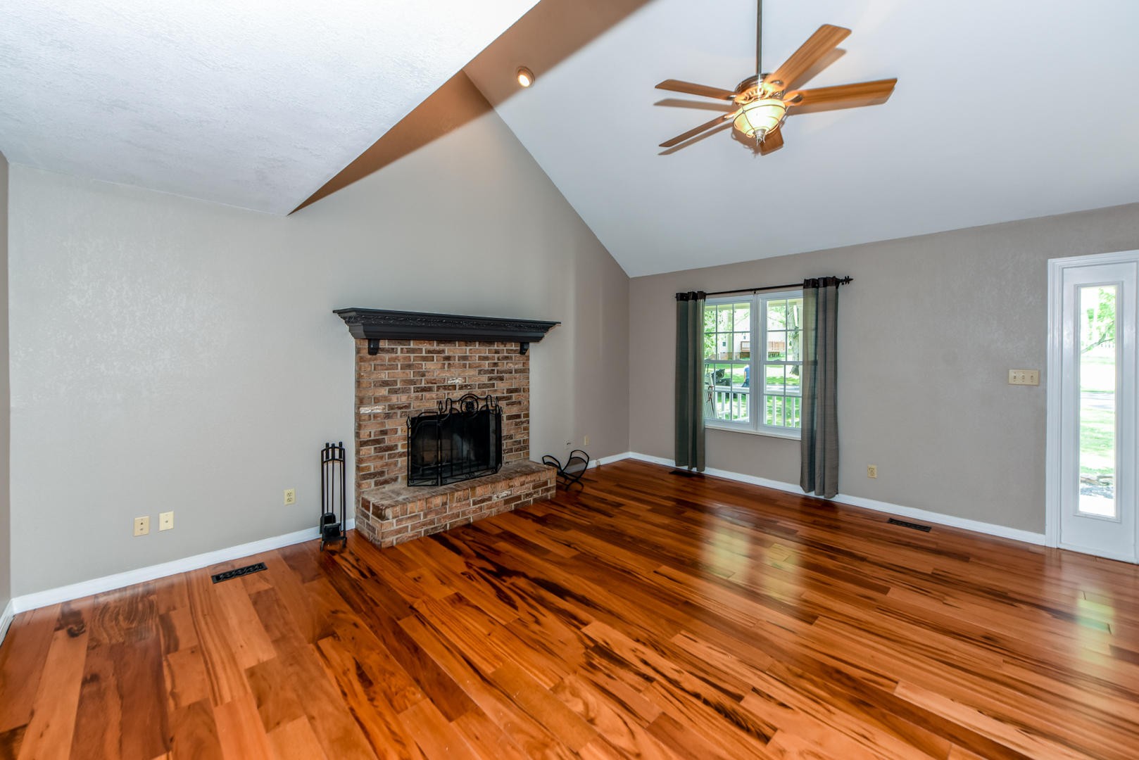 8919 Colchester Ridge Road Knoxville, TN 37922 - Photo 3 of 25 Gallery Image 3