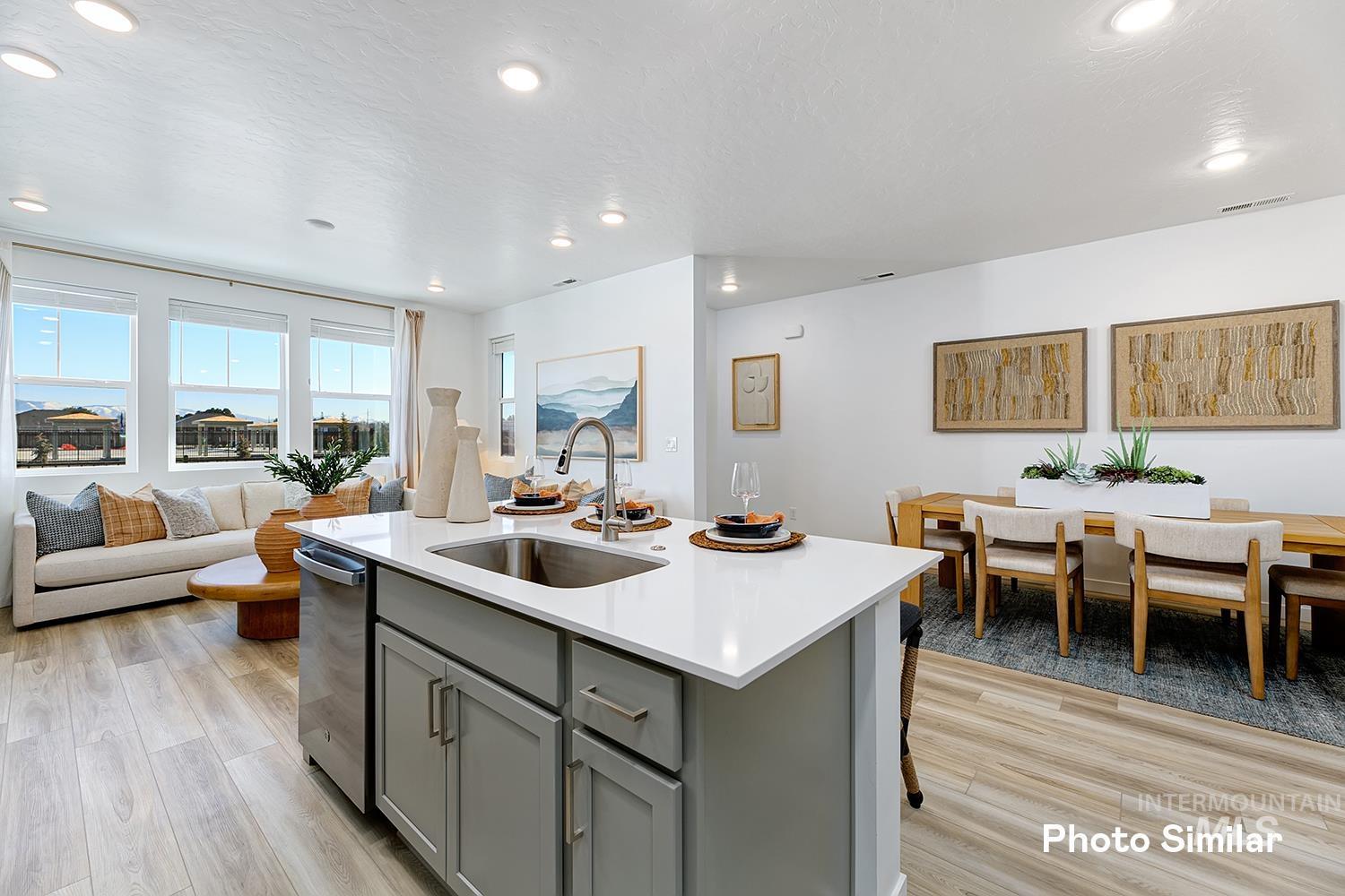 4163 West Perspective Street Eagle, ID 83616 - Photo 4 of 25