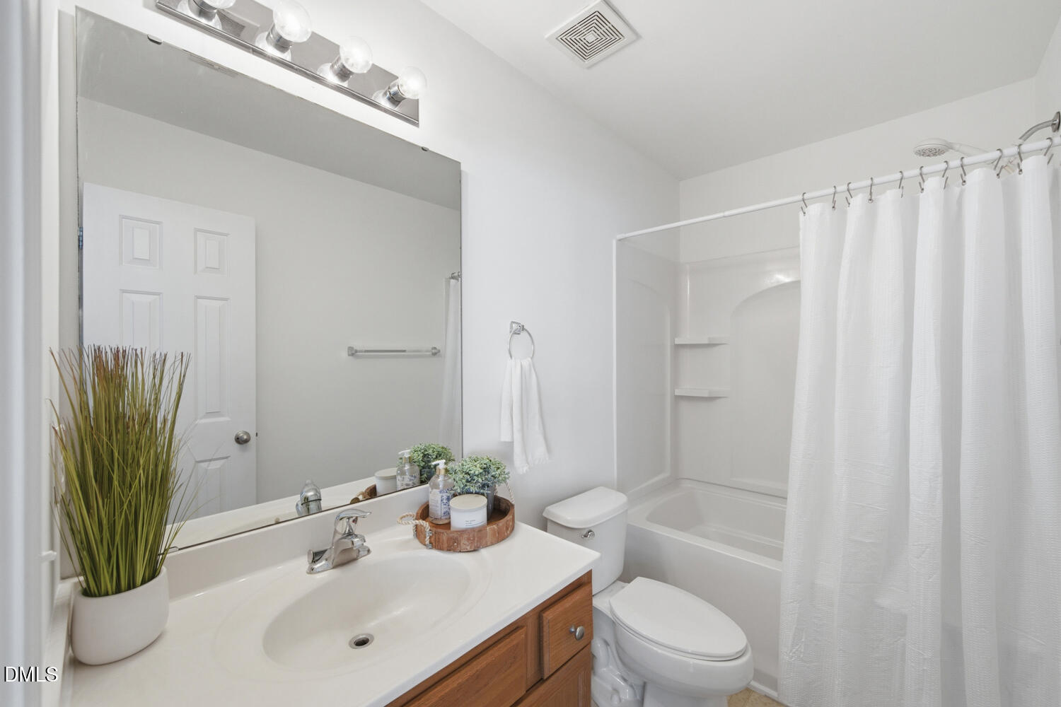 7719 Averette Field Drive Raleigh, NC 27616 - Photo 15 of 22 Bathroom 2
