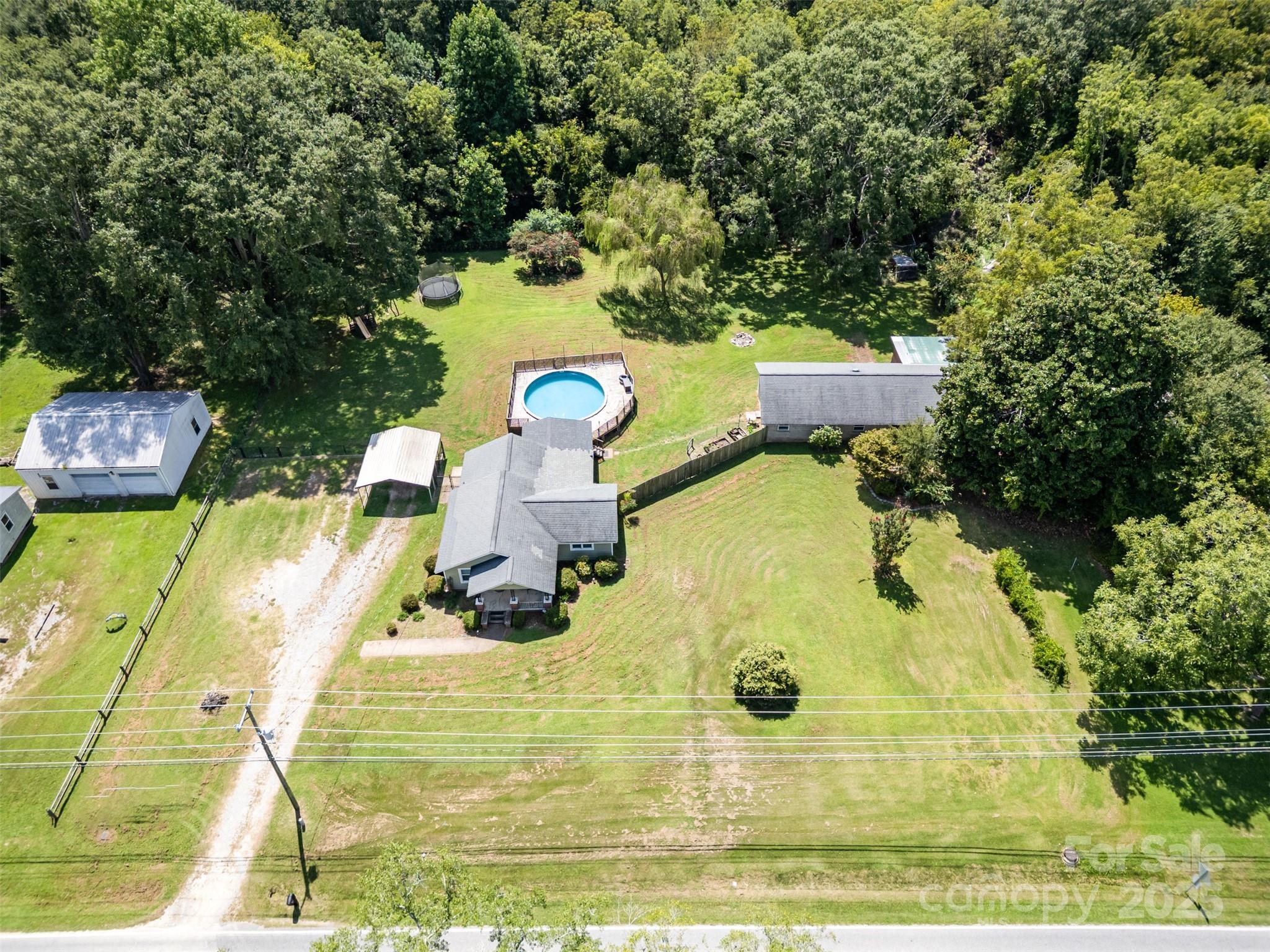 811 Cleveland Avenue Grover, NC 28073 - Photo 41 of 43 swimming pool view