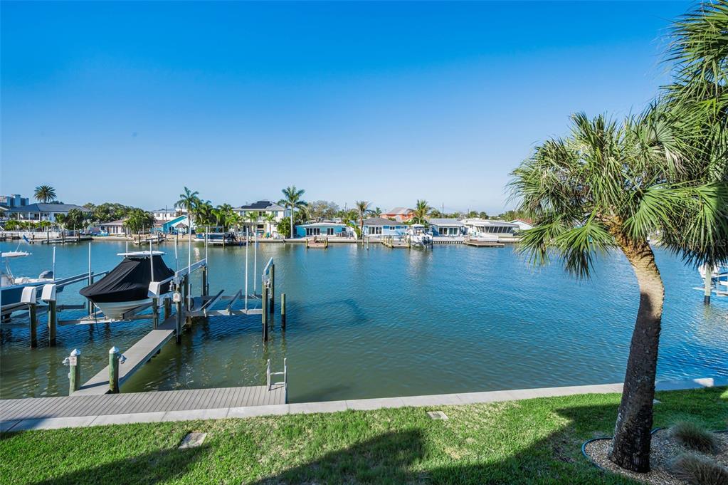 140 Marcdale Boulevard Indian Rocks Beach, FL 33785 - Photo 18 of 71