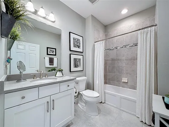 $659,000 | 202 Bella Vista Terrace, Unit D, North Venice, FL 34275