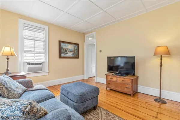 $515,000 | 40 Franklin Street, Somerset, NJ 08873