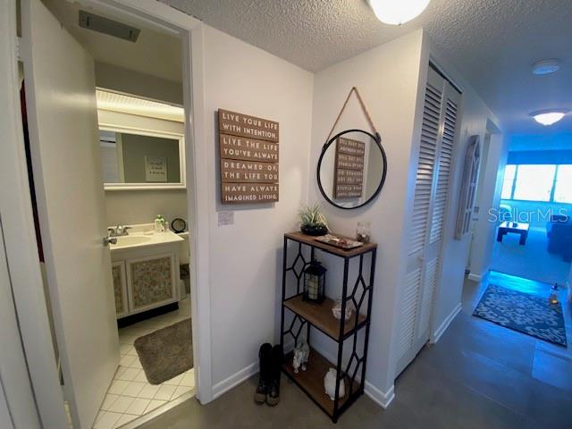 4575 Cove Circle, Unit 505 St. Petersburg, FL 33708 - Photo 4 of 24