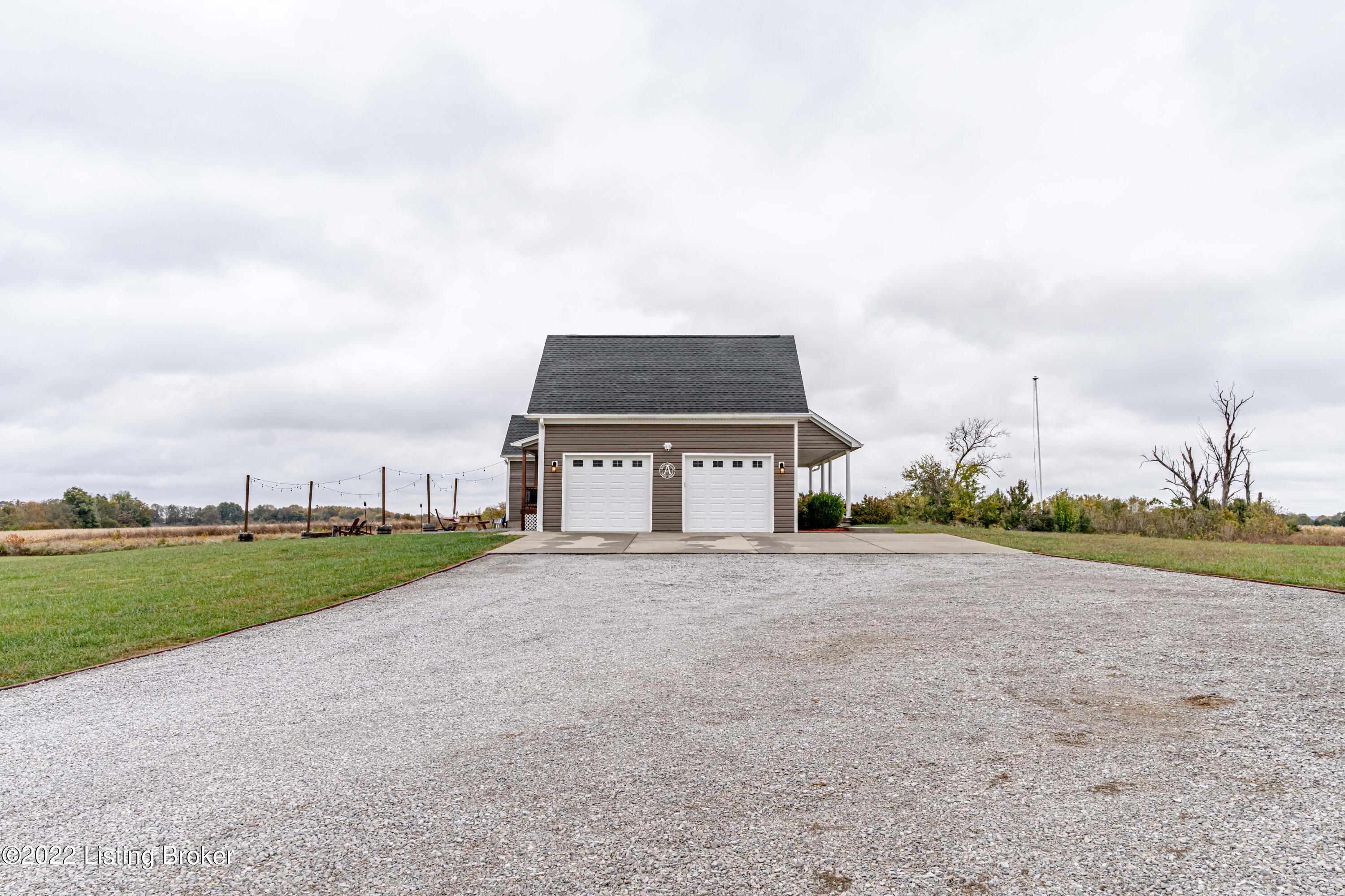 6507 Vigo Road Bagdad, KY 40003 - Photo 47 of 59 Garage