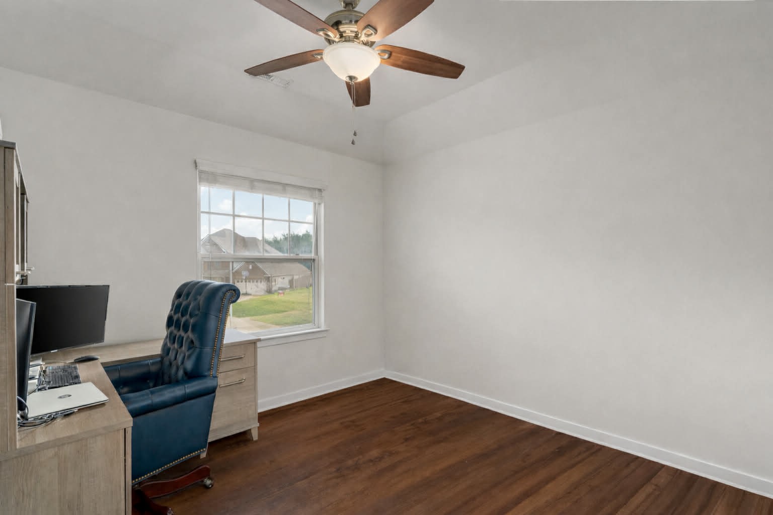 1413 Burrows Avenue Murfreesboro, TN 37129 - Photo 34 of 45 a workspace with furniture hardwood and a window