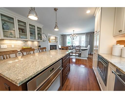 7 Applegate Lane Reading, MA 01867 - Photo 3 of 25 Gallery Image 3
