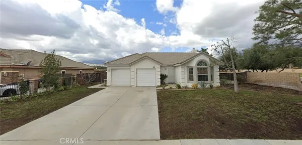 $3,000 | 5696 Pine Avenue North, San Bernardino, CA 92407