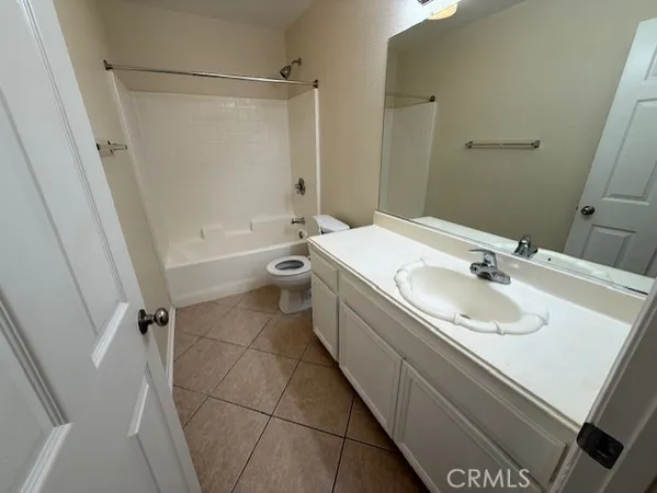 $3,000 | 5696 Pine Avenue North, San Bernardino, CA 92407