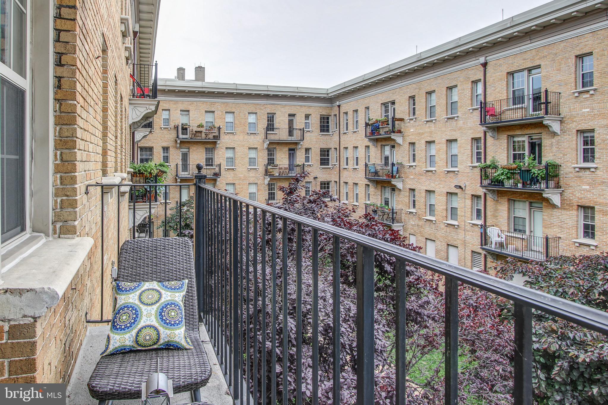 1401 Columbia Road Northwest, Unit 305 Washington, DC 20009 - Photo 23 of 40