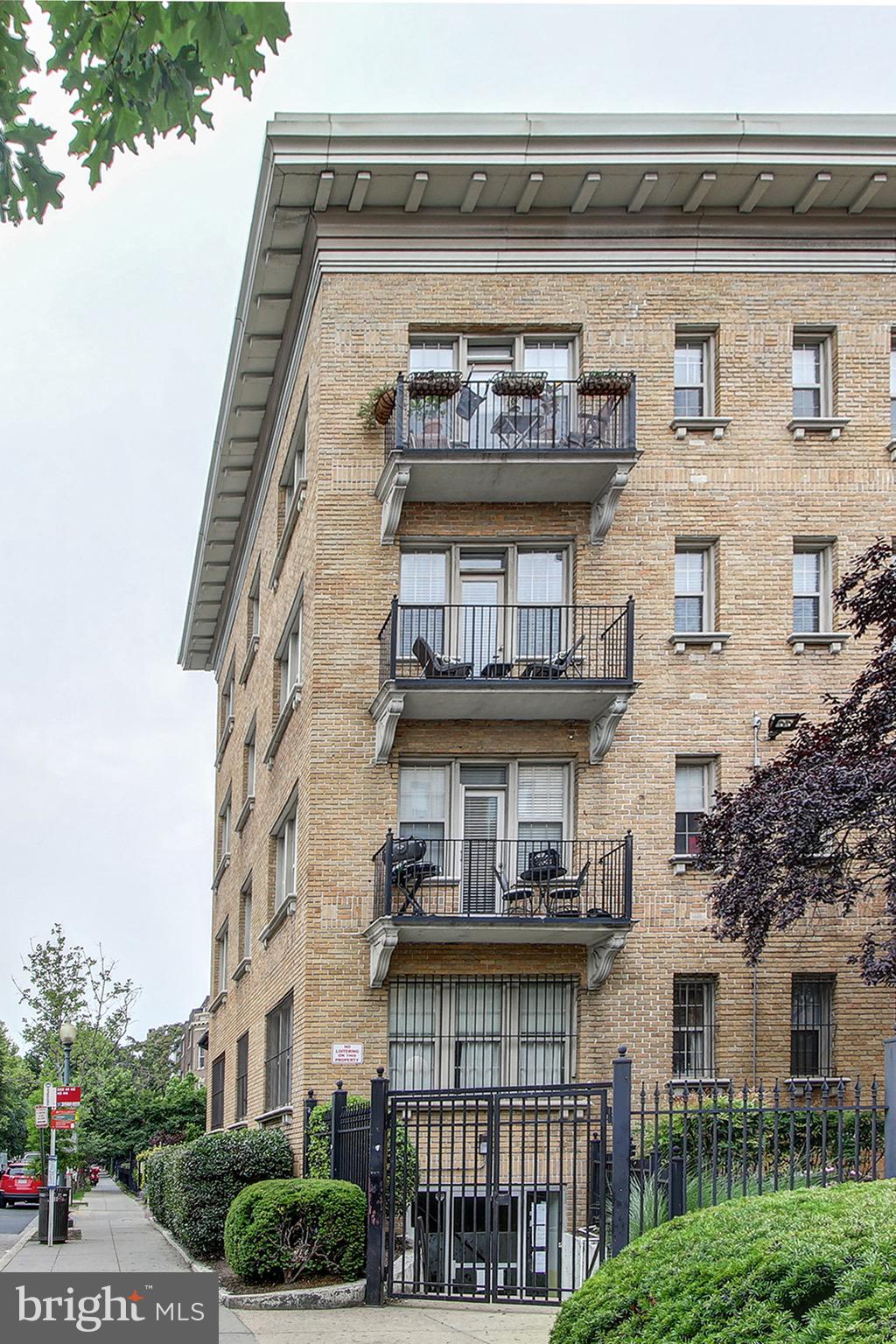 1401 Columbia Road Northwest, Unit 305 Washington, DC 20009 - Photo 24 of 40
