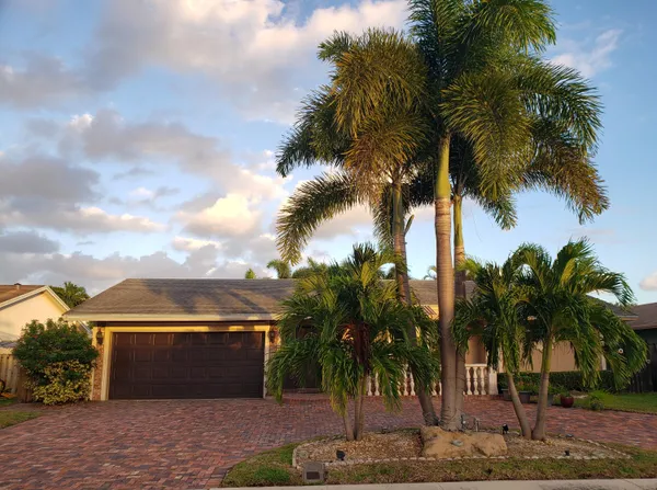 $4,400 | 1402 Southwest 25th Avenue, Deerfield Beach, FL 33442
