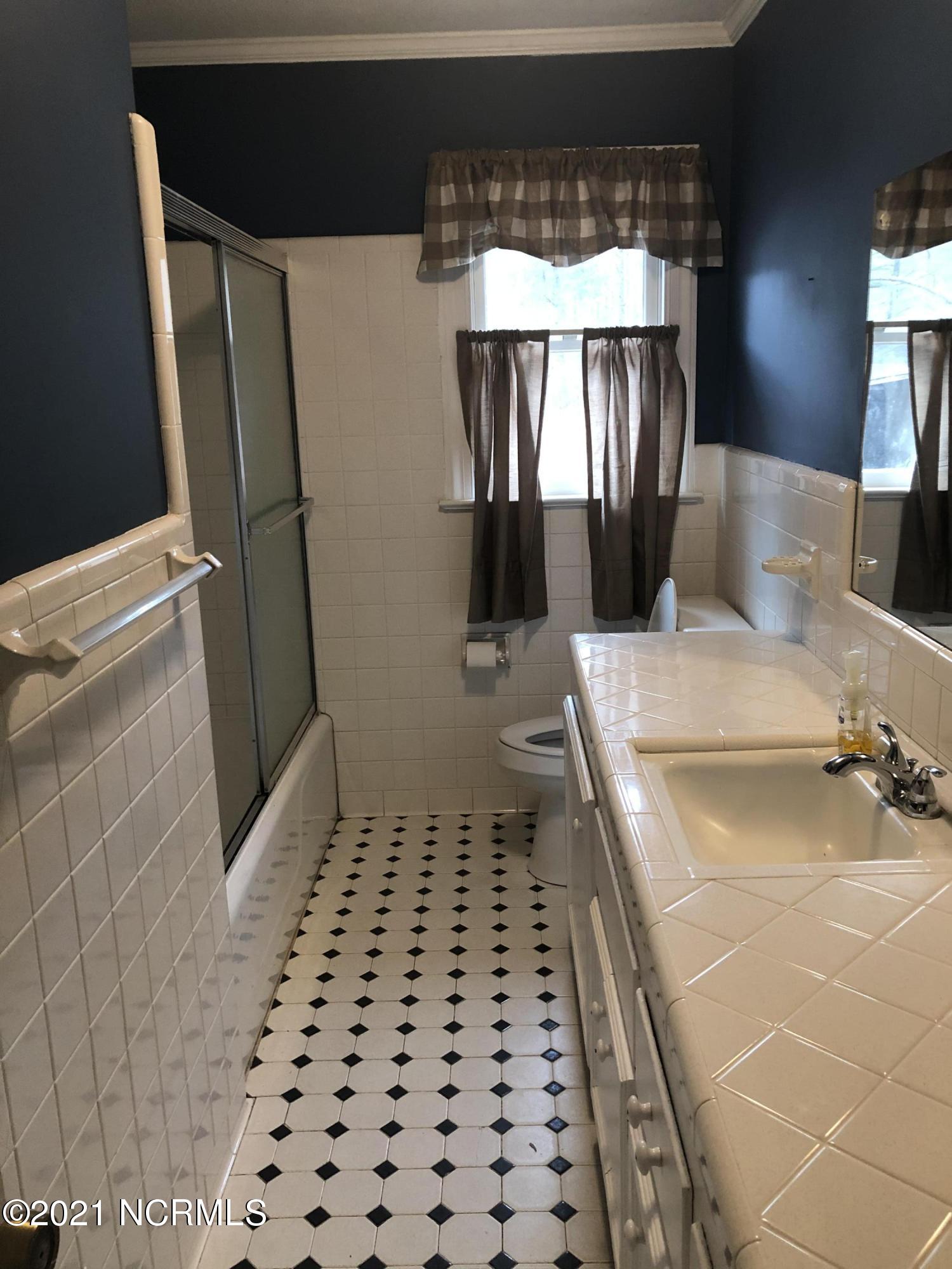 1710 Holly Ridge Road Kinston, NC 28504 - Photo 13 of 13 bathroom