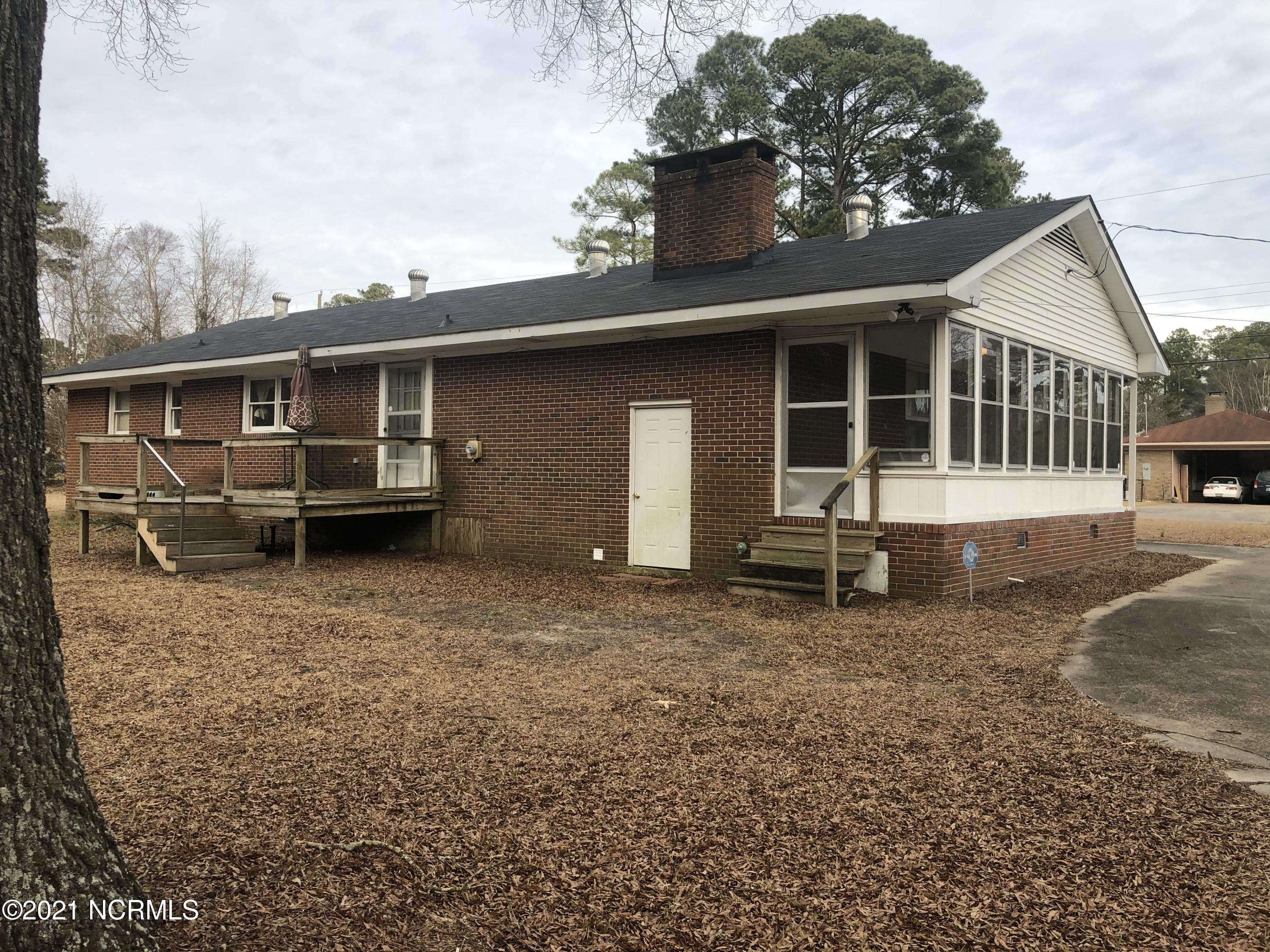 1710 Holly Ridge Road Kinston, NC 28504 - Photo 5 of 13 Side/Rear Veiw