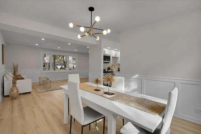 $699,500 | 1109 71st Street, Darien, IL 60561