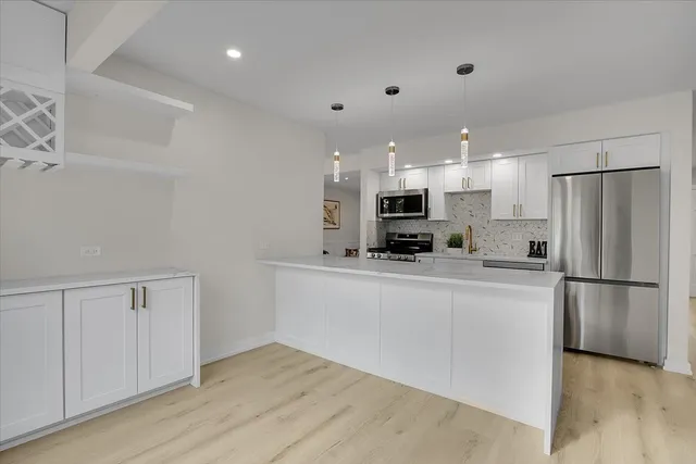 $699,500 | 1109 71st Street, Darien, IL 60561