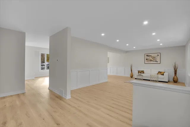 $699,500 | 1109 71st Street, Darien, IL 60561