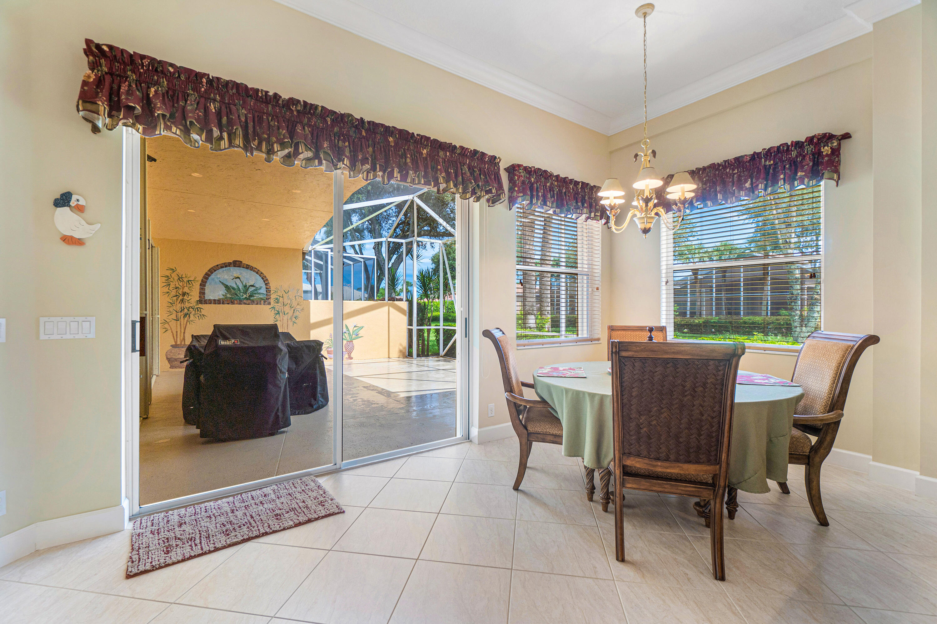 6813 Garde Road Boynton Beach, FL 33472 - Photo 12 of 38 Breakfast Room