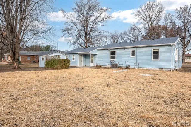 $184,900 | 704 St Joseph Drive, Collinsville, IL 62234