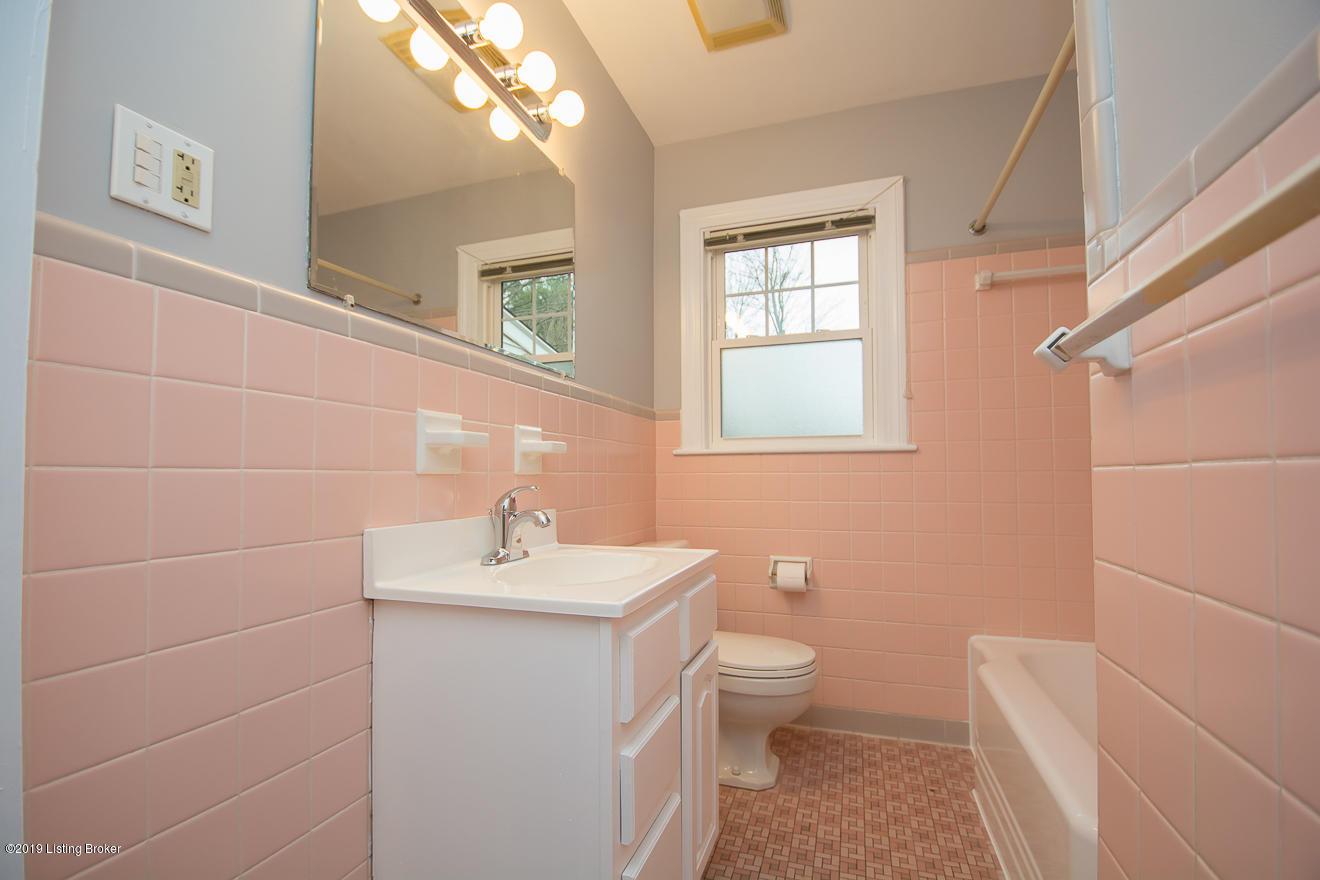 8615 Whipps Mill Road Louisville, KY 40222 - Photo 22 of 59 WhippsMill-31