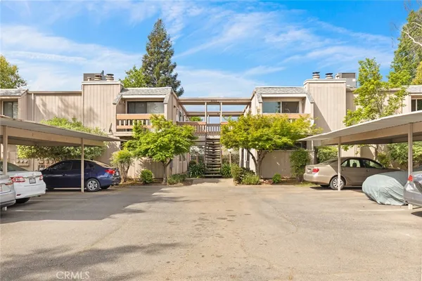 $179,000 | 2220 Notre Dame Boulevard, Unit 5, Chico, CA 95928