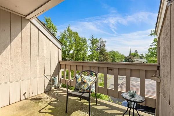 $179,000 | 2220 Notre Dame Boulevard, Unit 5, Chico, CA 95928