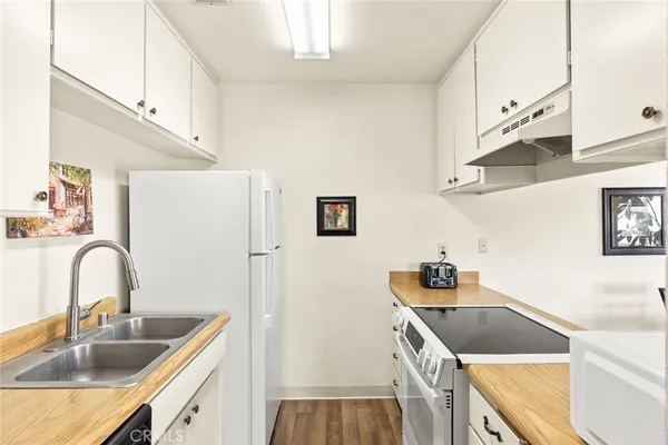 $179,000 | 2220 Notre Dame Boulevard, Unit 5, Chico, CA 95928