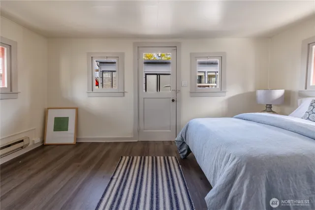 $425,000 | 2035 Fairview Avenue East, Unit D, Seattle, WA 98102