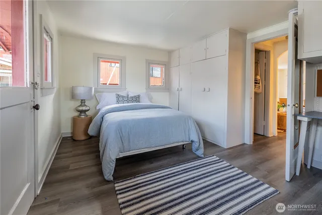 $425,000 | 2035 Fairview Avenue East, Unit D, Seattle, WA 98102