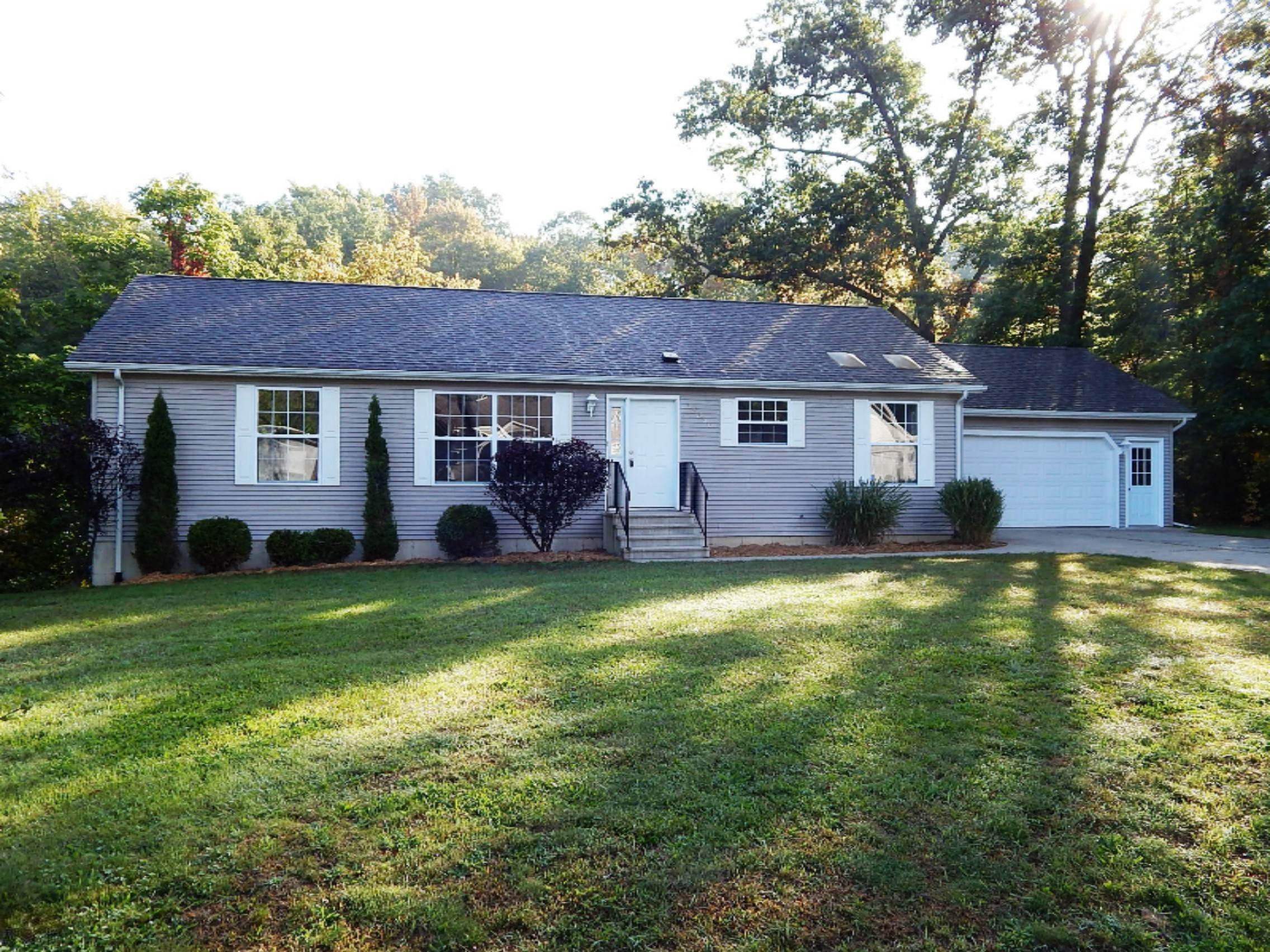 13356 Spence Road Three Rivers, MI 49093 - Photo 1 of 23 DSCN1461