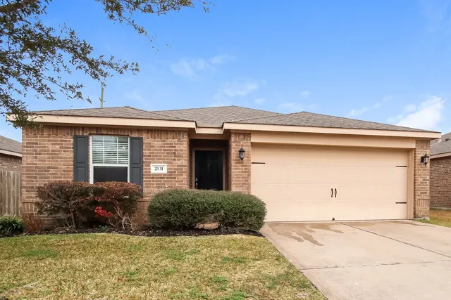 $2,045 | 2131 Golden Topaz Drive, Rosharon, TX 77583