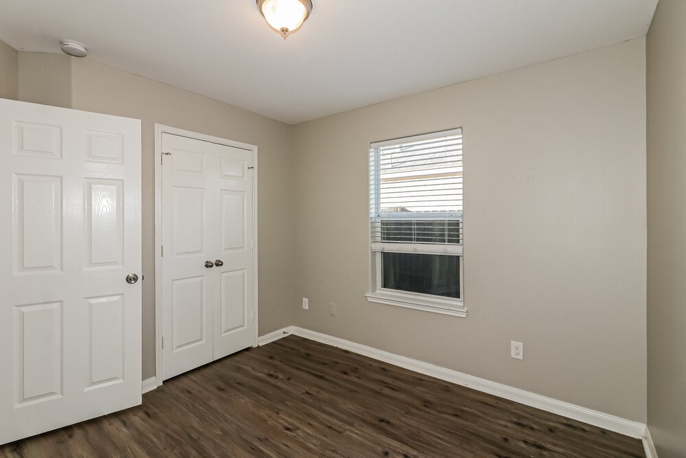 2131 Golden Topaz Drive Rosharon, TX 77583 - Photo 13 of 16