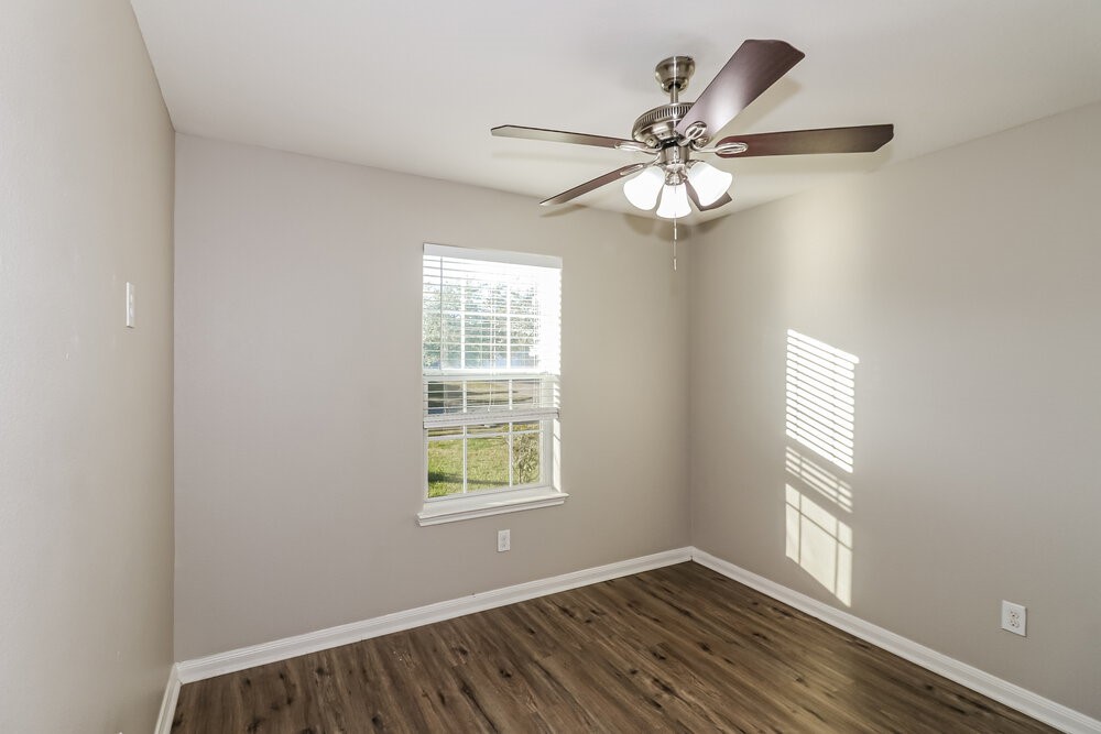 2131 Golden Topaz Drive Rosharon, TX 77583 - Photo 14 of 16