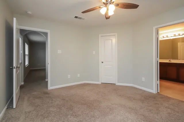 $2,045 | 2131 Golden Topaz Drive, Rosharon, TX 77583