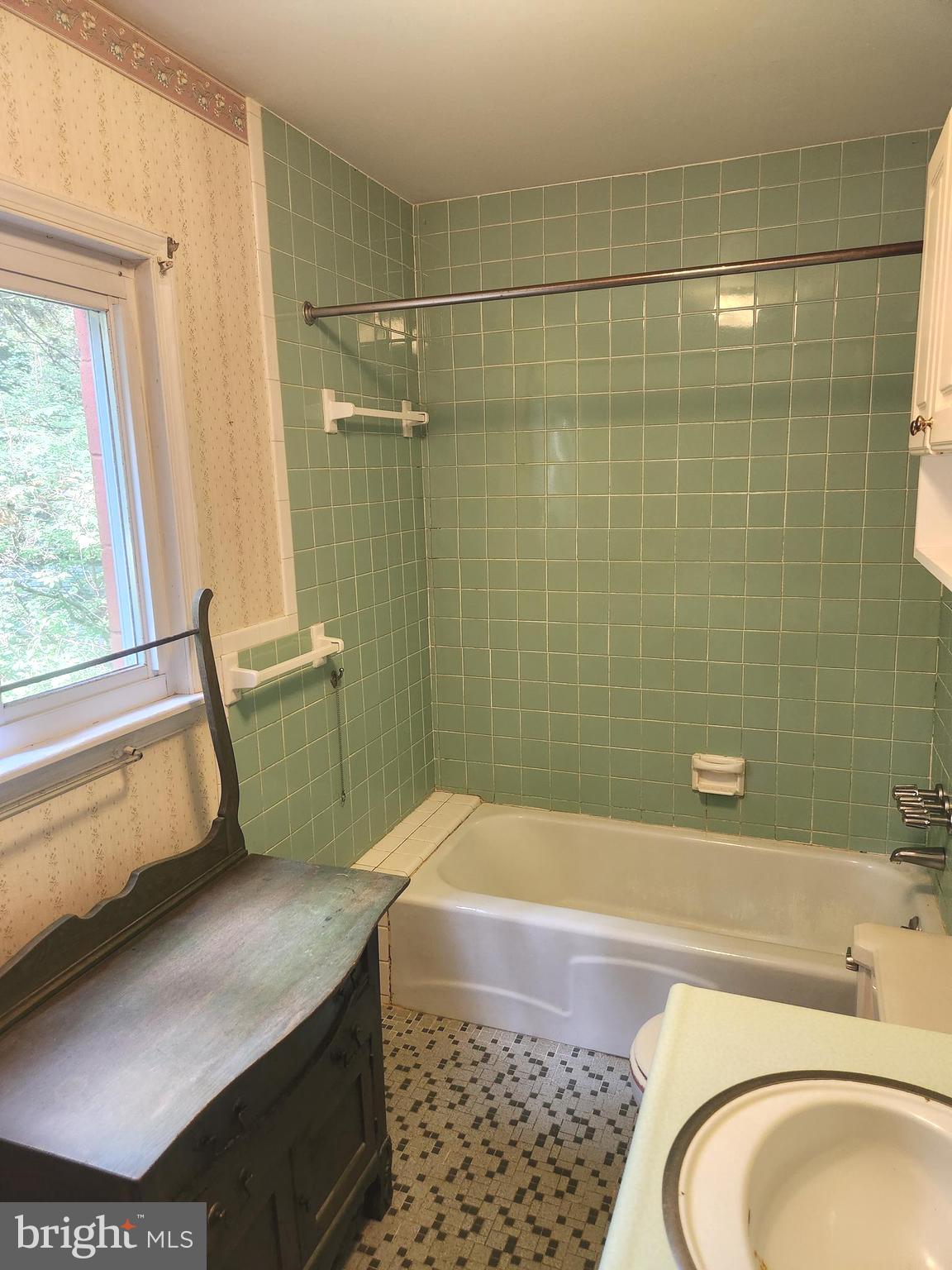 772 Valentine Road Crownsville, MD 21032 - Photo 13 of 25 Master bath
