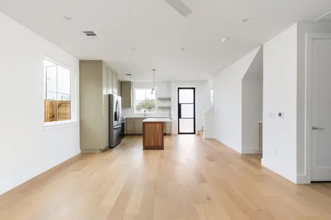 $549,000 | 408 Linden Street, Unit B, Austin, TX 78702