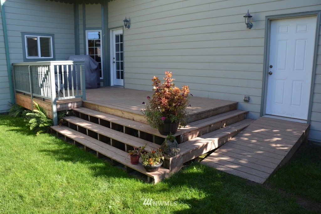 632 Maple Street Edmonds, WA 98020 - Photo 8 of 24
