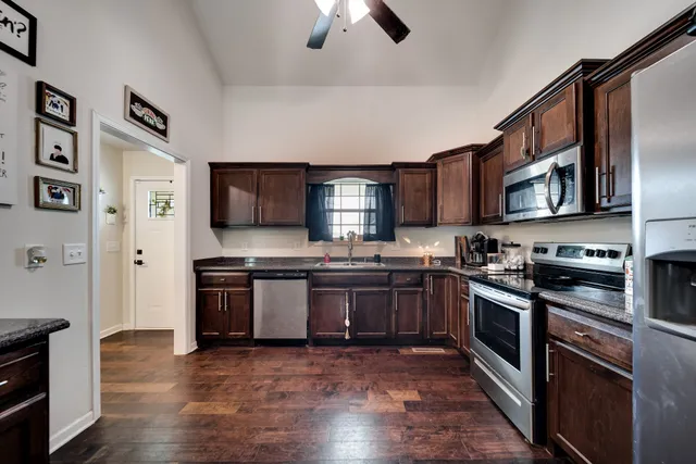 $329,900 | 107 Tanesha Court, Portland, TN 37148