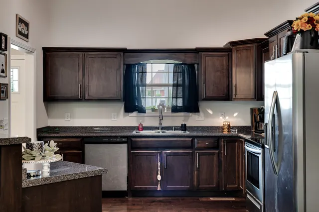 $329,900 | 107 Tanesha Court, Portland, TN 37148