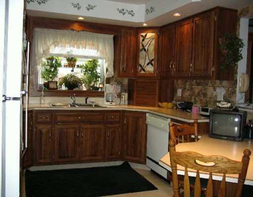 113 Firestone Road Greensburg, PA 15601 - Photo 2 of 8 Kitchen.