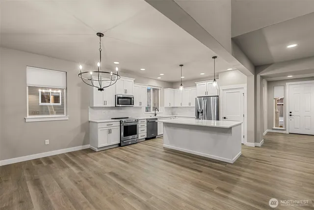 $735,000 | 651 South Kent Street, East Wenatchee, WA 98802