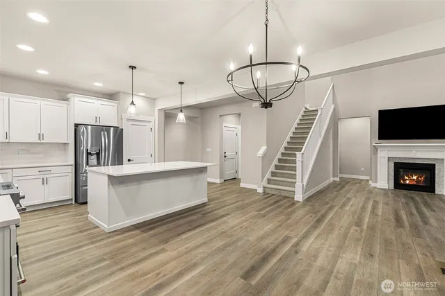 $735,000 | 651 South Kent Street, East Wenatchee, WA 98802