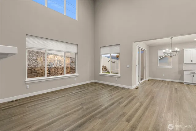 $735,000 | 651 South Kent Street, East Wenatchee, WA 98802