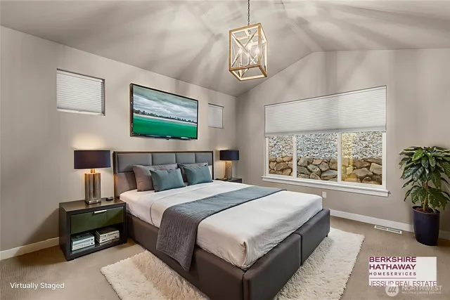 $735,000 | 651 South Kent Street, East Wenatchee, WA 98802