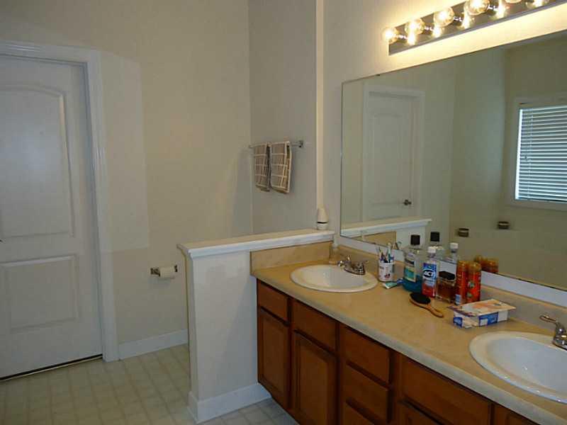 9761 Rhodes Lane Avon, IN 46123 - Photo 11 of 18