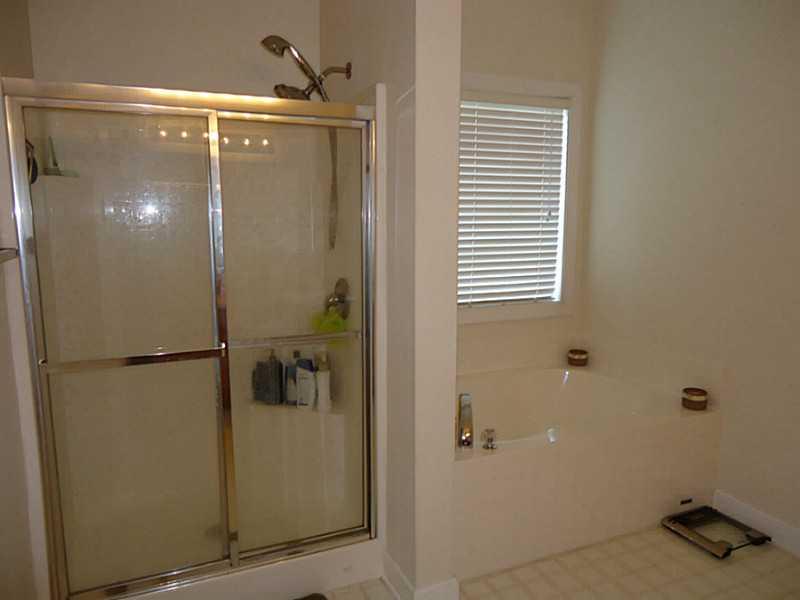 9761 Rhodes Lane Avon, IN 46123 - Photo 12 of 18